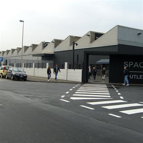 prada outlet arezzo italy